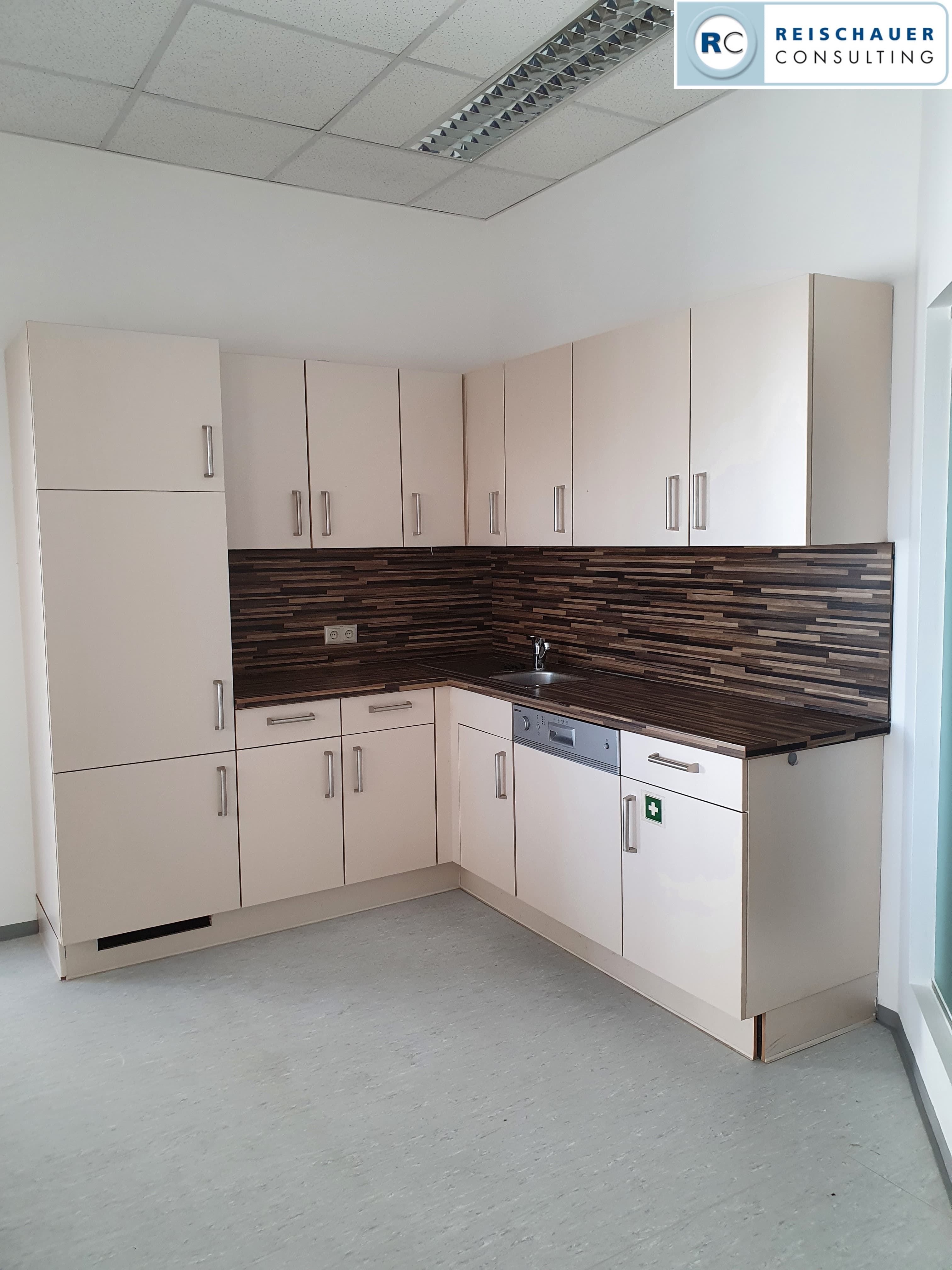 Top Mehrraumbüro mit Klima und Einbauküche BIZ Wels Top 1.S-05 provisionsfrei