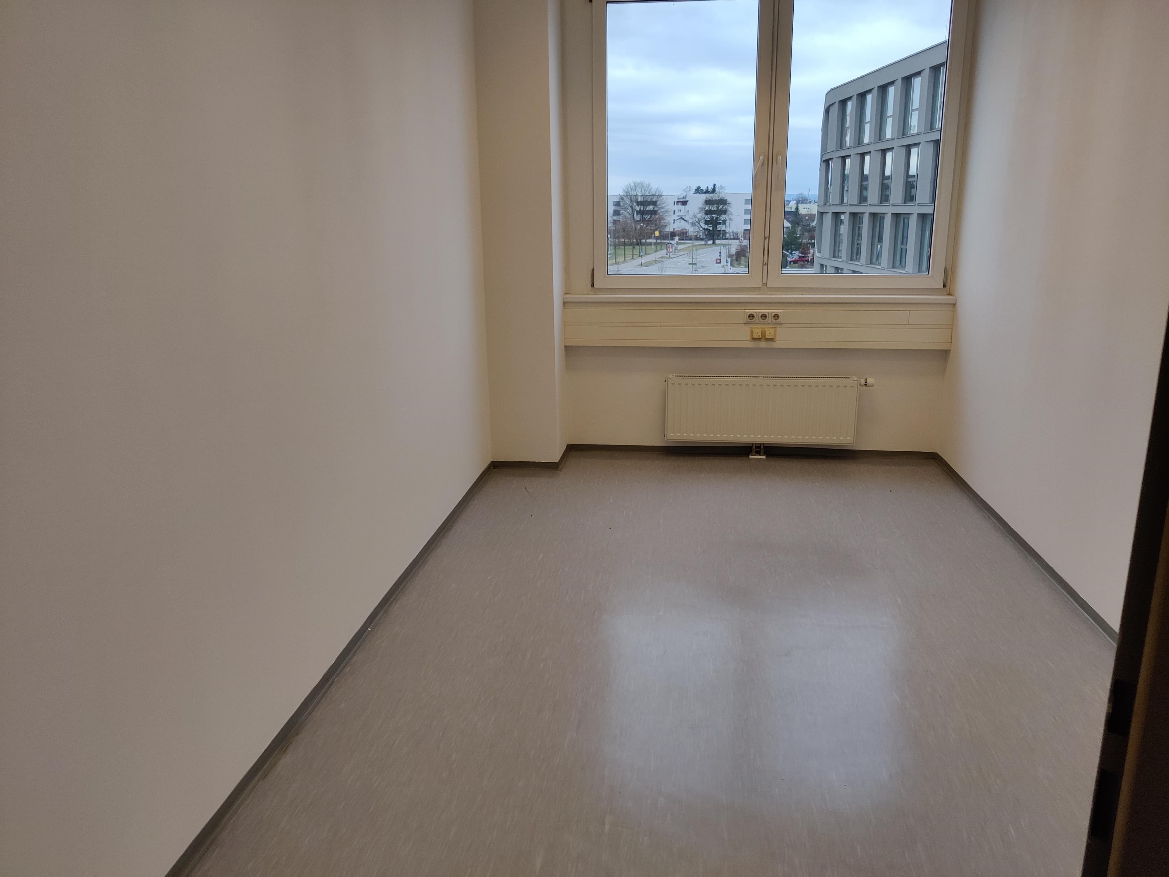 Büro 1
